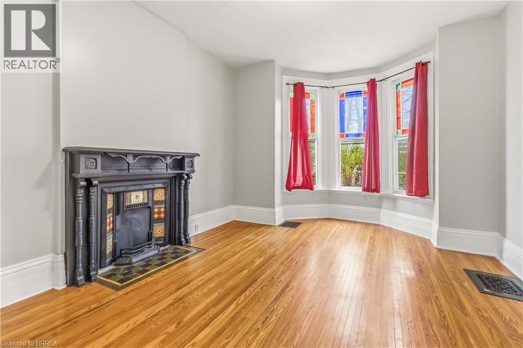 74 PEARL STREET Image 8