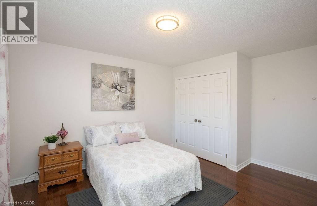 154 THOROUGHBRED BOULEVARD Image 42