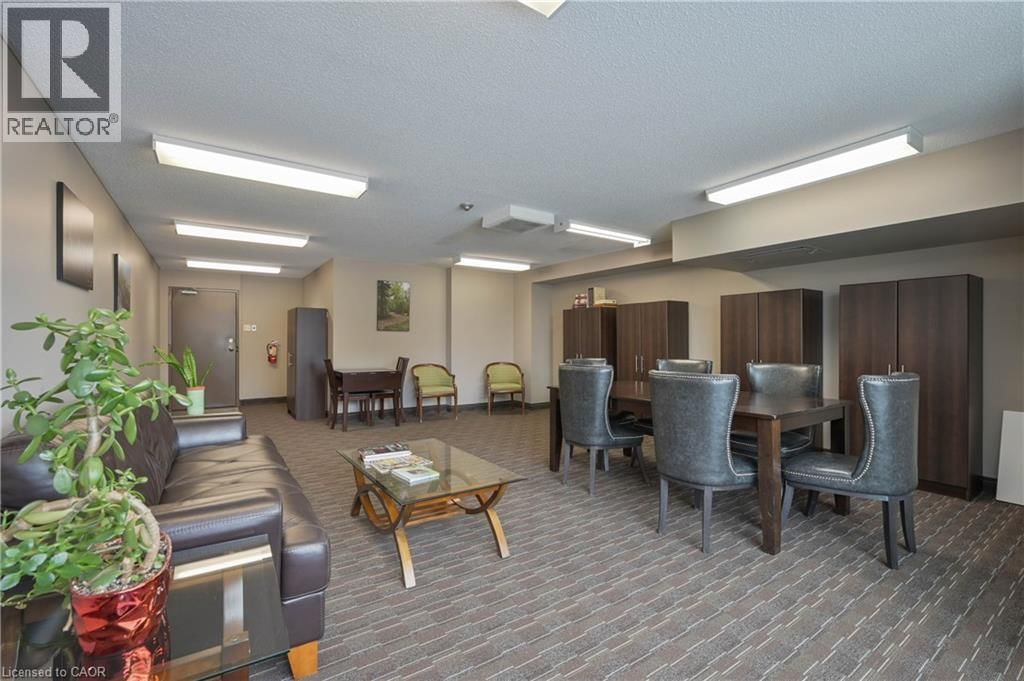 1612 - 35 GREEN VALLEY DRIVE Image 24