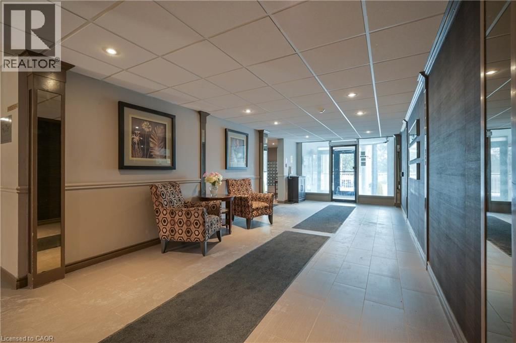 1612 - 35 GREEN VALLEY DRIVE Image 27