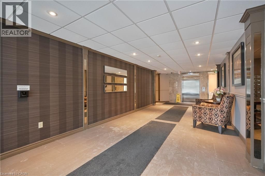 1612 - 35 GREEN VALLEY DRIVE Image 28