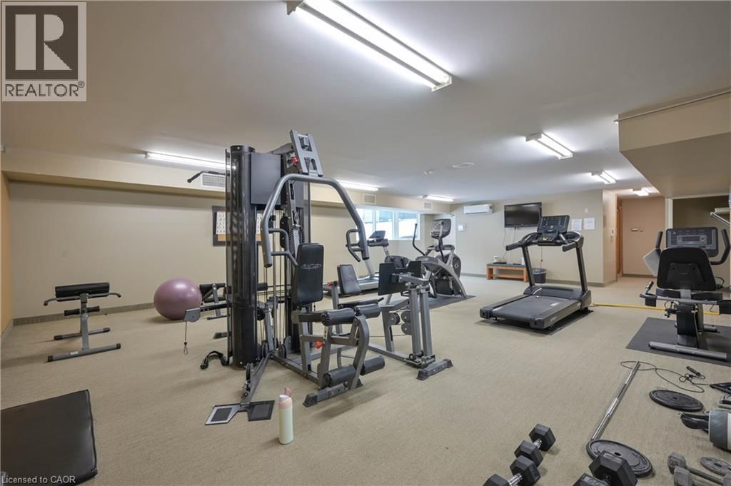 1612 - 35 GREEN VALLEY DRIVE Image 32