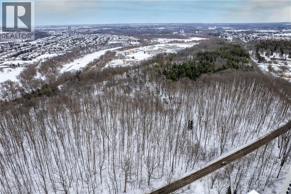 1612 - 35 GREEN VALLEY DRIVE Image 35