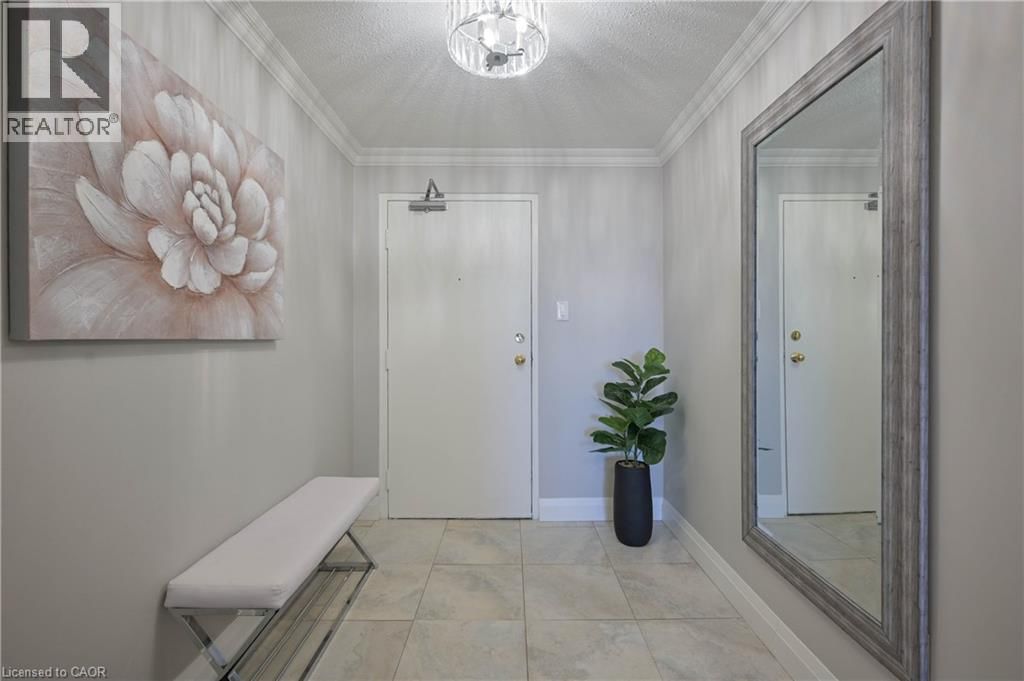 1612 - 35 GREEN VALLEY DRIVE Image 4