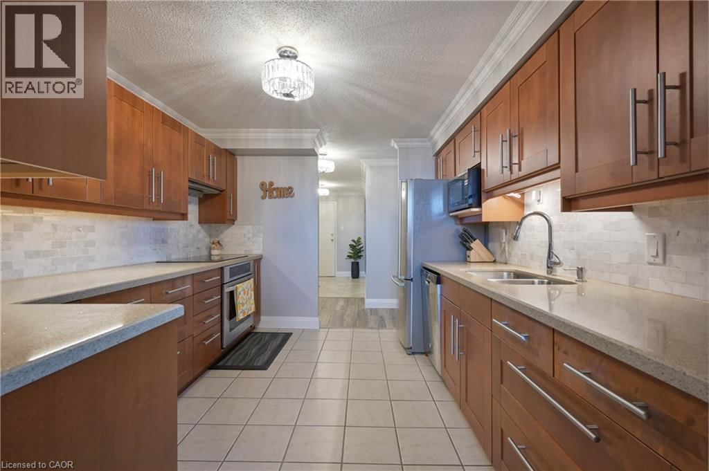 1612 - 35 GREEN VALLEY DRIVE Image 7