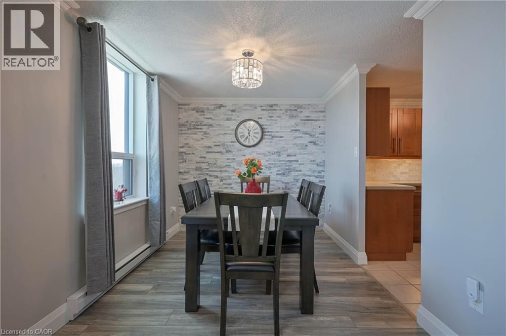 1612 - 35 GREEN VALLEY DRIVE Image 9