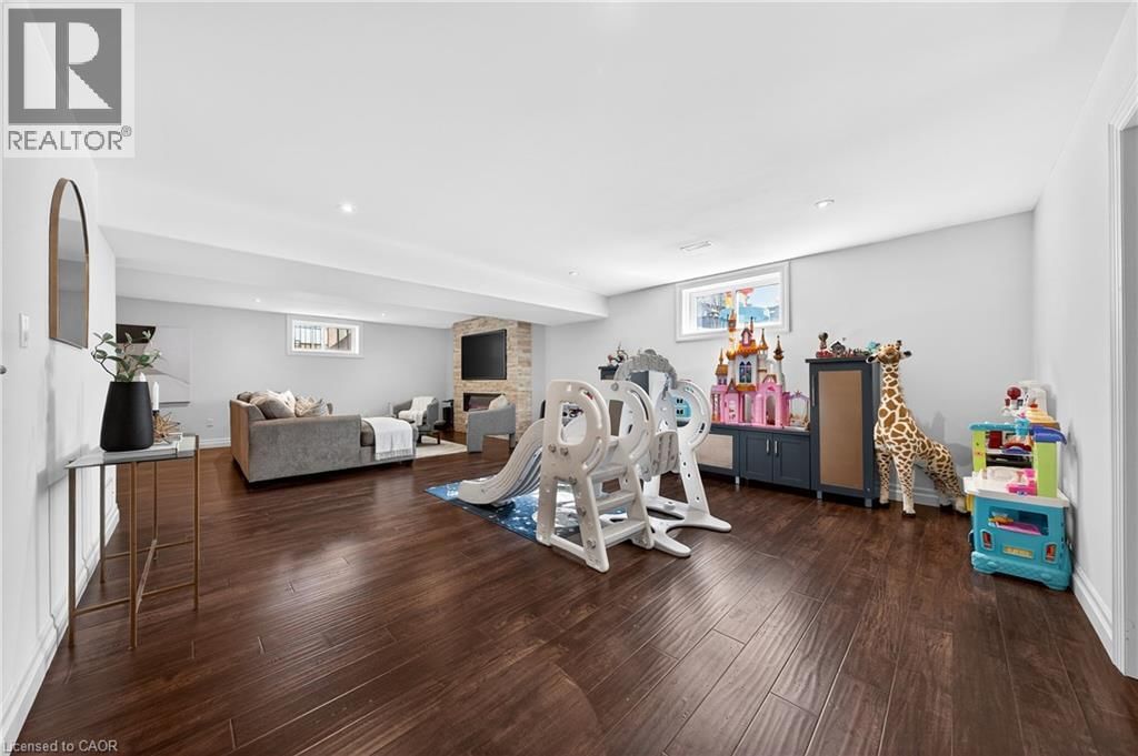 325 DEERFOOT TRAIL Image 38