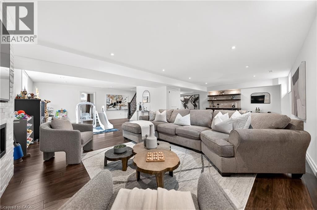 325 DEERFOOT TRAIL Image 40