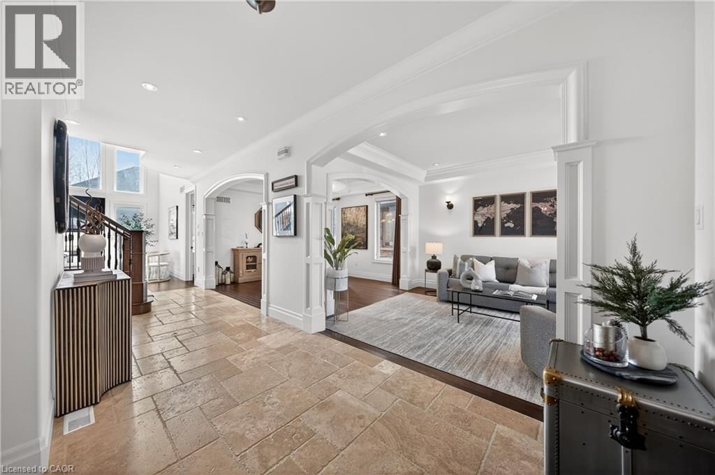 325 DEERFOOT TRAIL Image 9