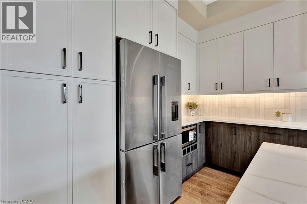 302 - 7 GRAND RIVER STREET NORTH Image 12