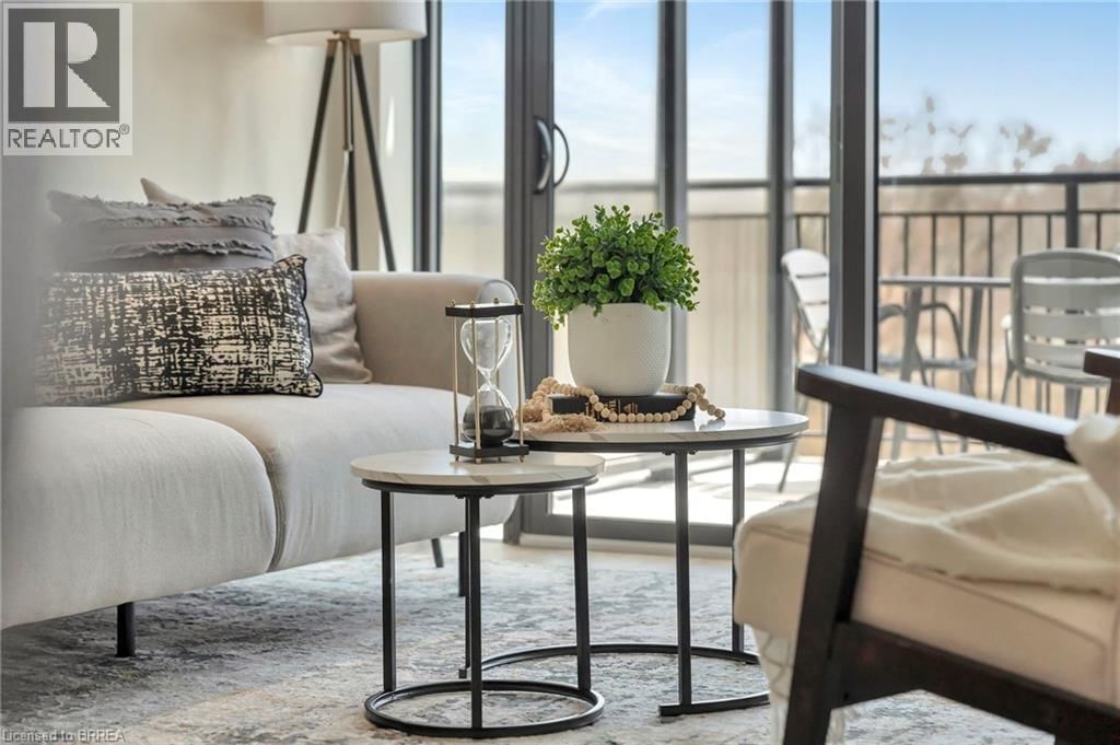 302 - 7 GRAND RIVER STREET NORTH Image 14