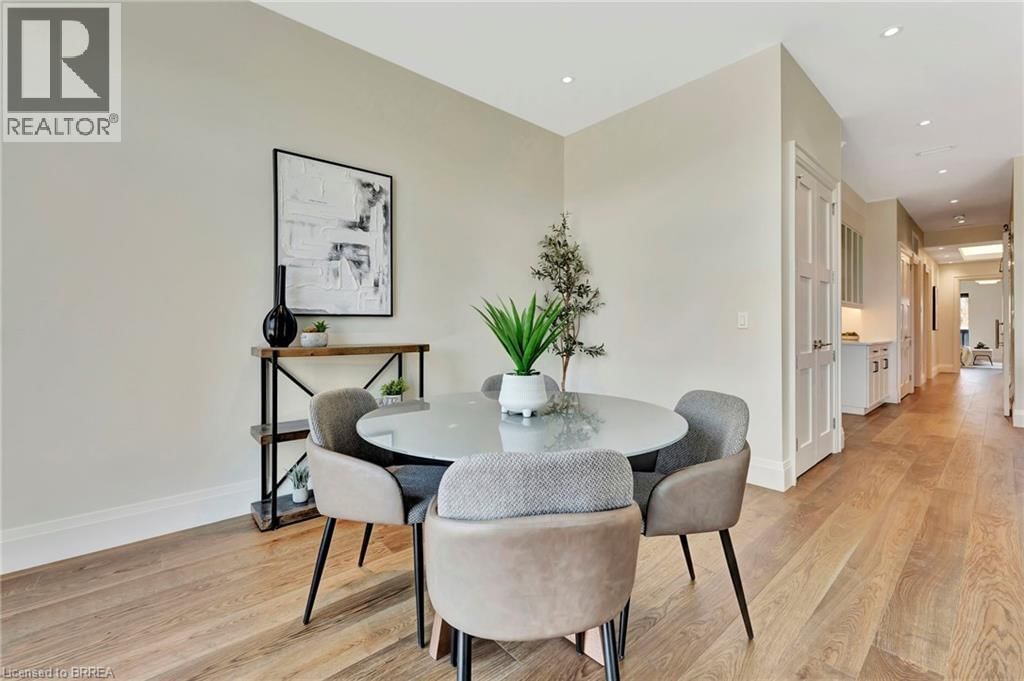 302 - 7 GRAND RIVER STREET NORTH Image 15