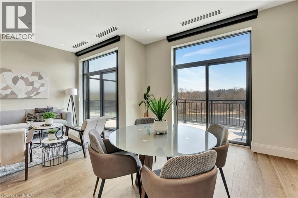 302 - 7 GRAND RIVER STREET NORTH Image 16