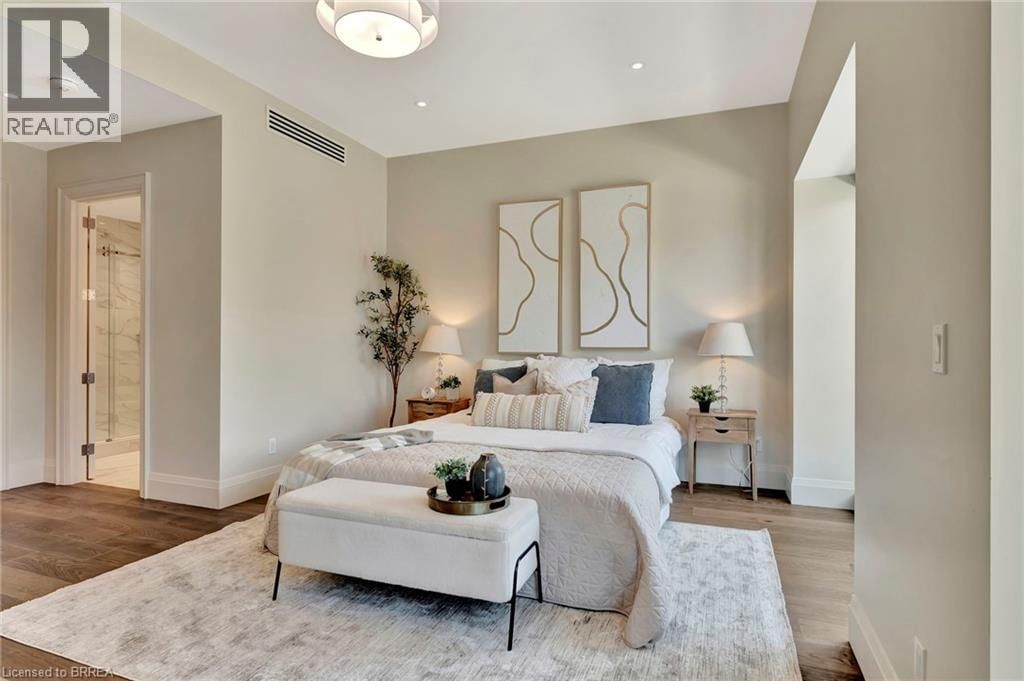 302 - 7 GRAND RIVER STREET NORTH Image 19