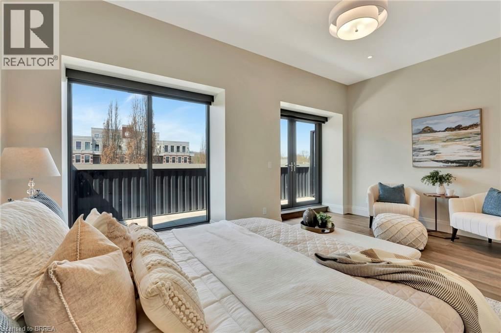 302 - 7 GRAND RIVER STREET NORTH Image 21