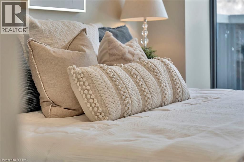 302 - 7 GRAND RIVER STREET NORTH Image 22