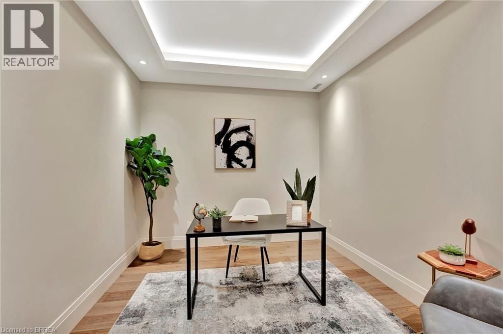 302 - 7 GRAND RIVER STREET NORTH Image 23