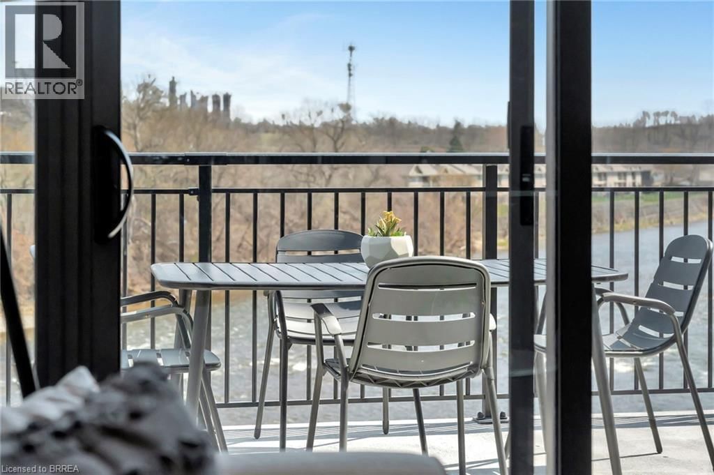 302 - 7 GRAND RIVER STREET NORTH Image 35