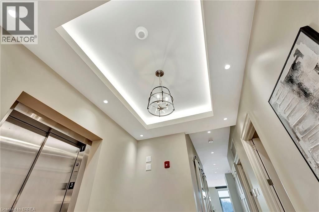 302 - 7 GRAND RIVER STREET NORTH Image 4