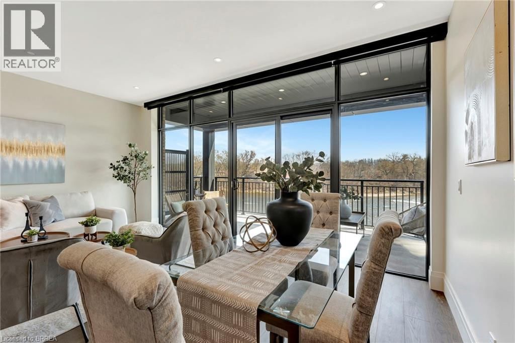 203 - 7 GRAND RIVER STREET NORTH Image 17