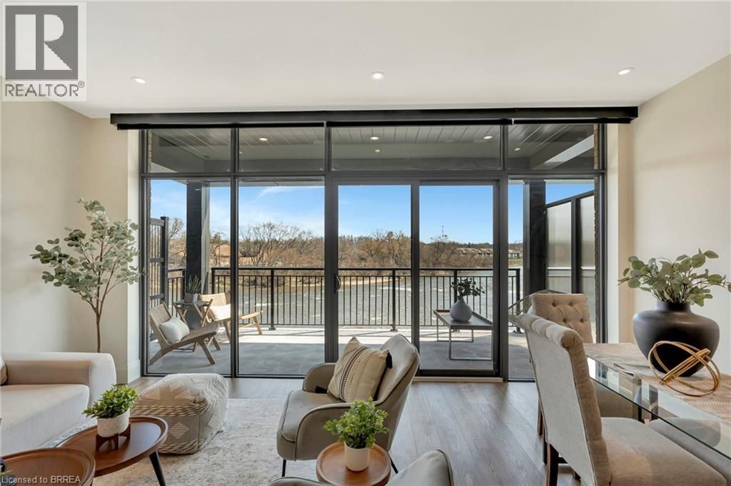 203 - 7 GRAND RIVER STREET NORTH Image 18