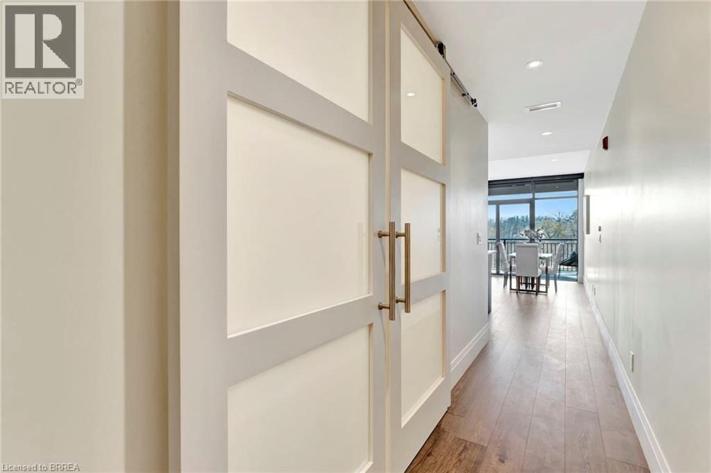 203 - 7 GRAND RIVER STREET NORTH Image 19