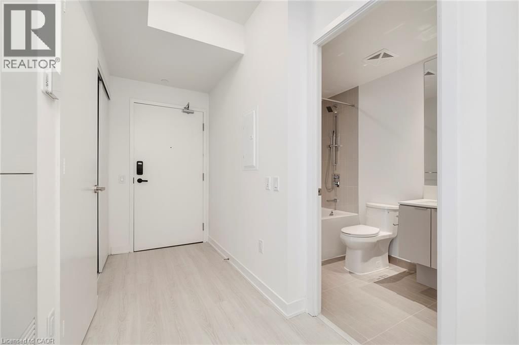 3912 - 3883 QUARTZ ROAD Image 7