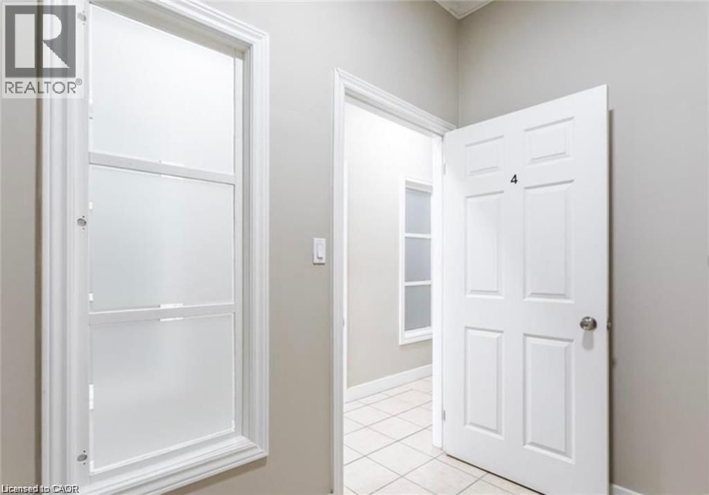 833 KING STREET EAST Image 12