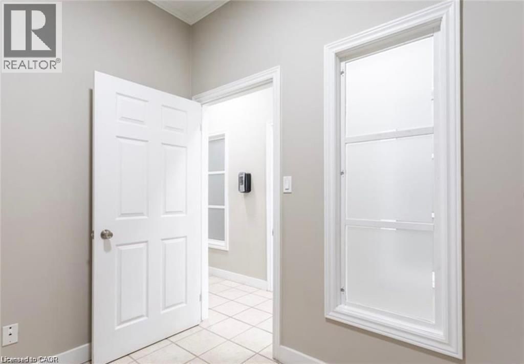 833 KING STREET EAST Image 14