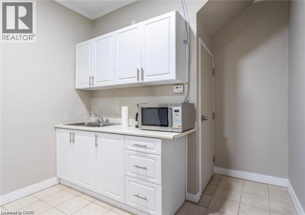 833 KING STREET EAST Image 19