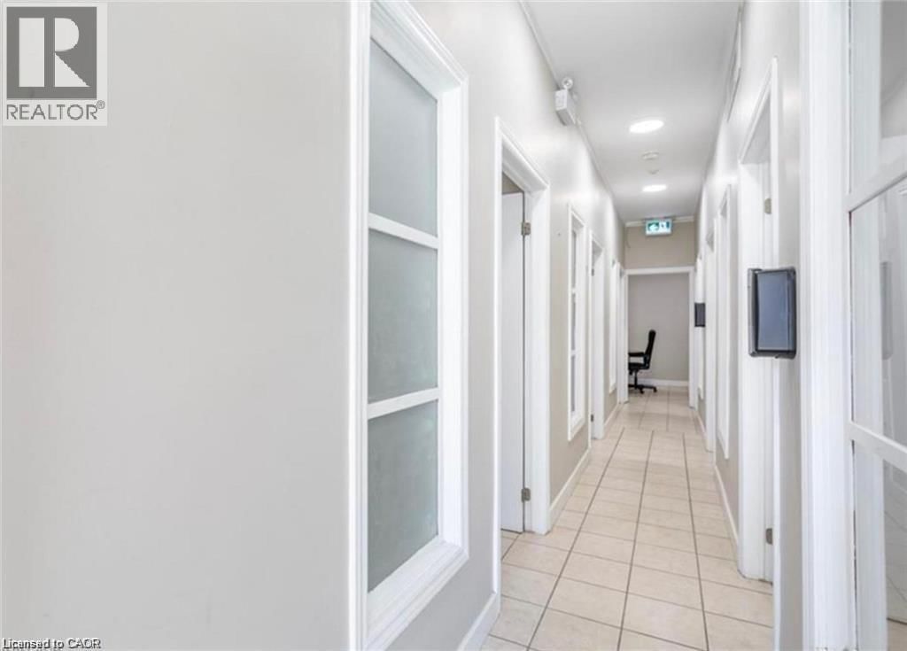 833 KING STREET EAST Image 4