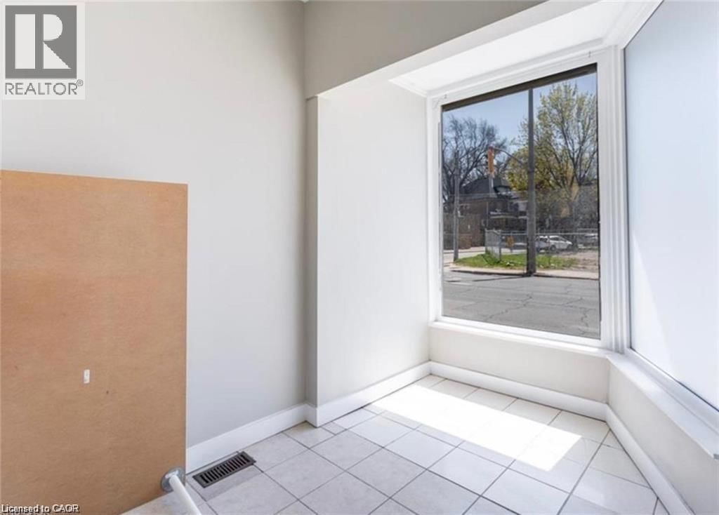 833 KING STREET EAST Image 5