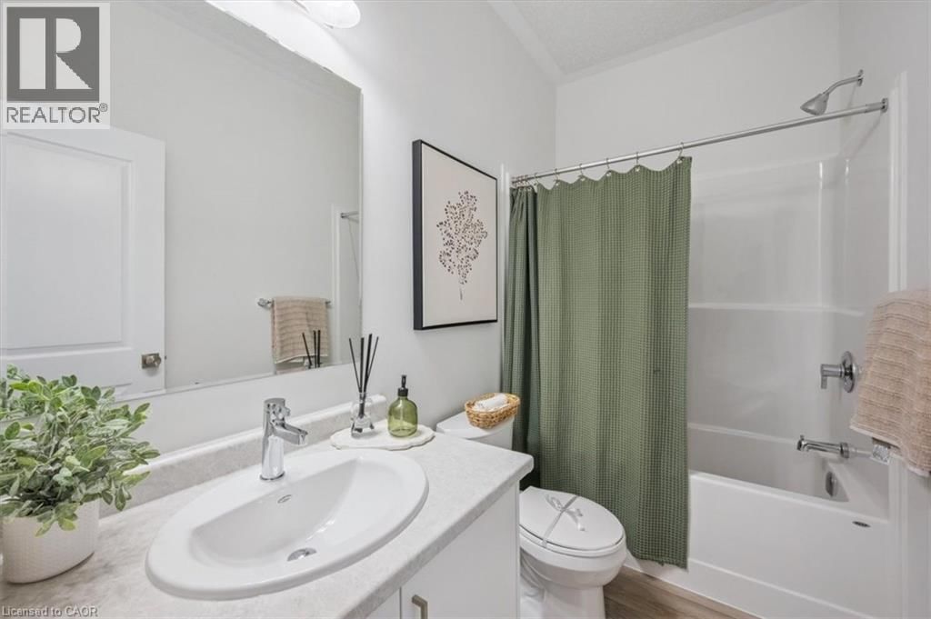 17 REVERIE WAY Image 18