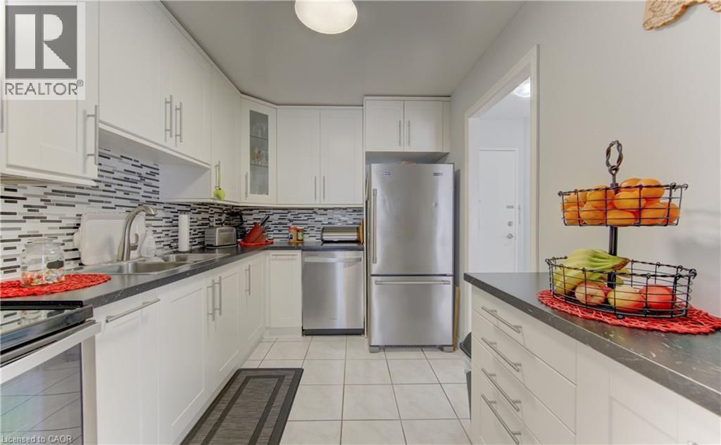 404 - 1100 COURTLAND AVENUE EAST Image 15