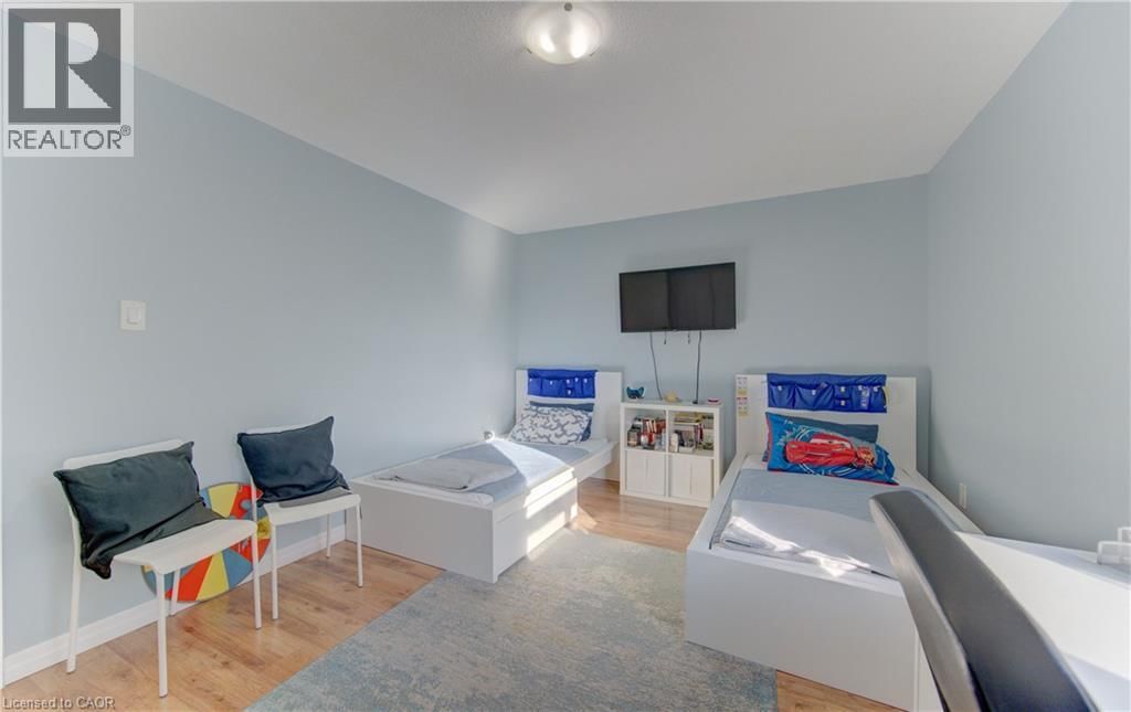 404 - 1100 COURTLAND AVENUE EAST Image 26