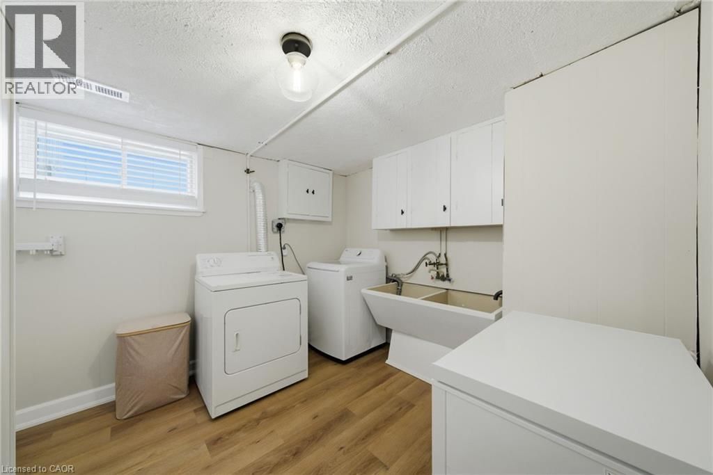 752 NINTH AVENUE Image 21