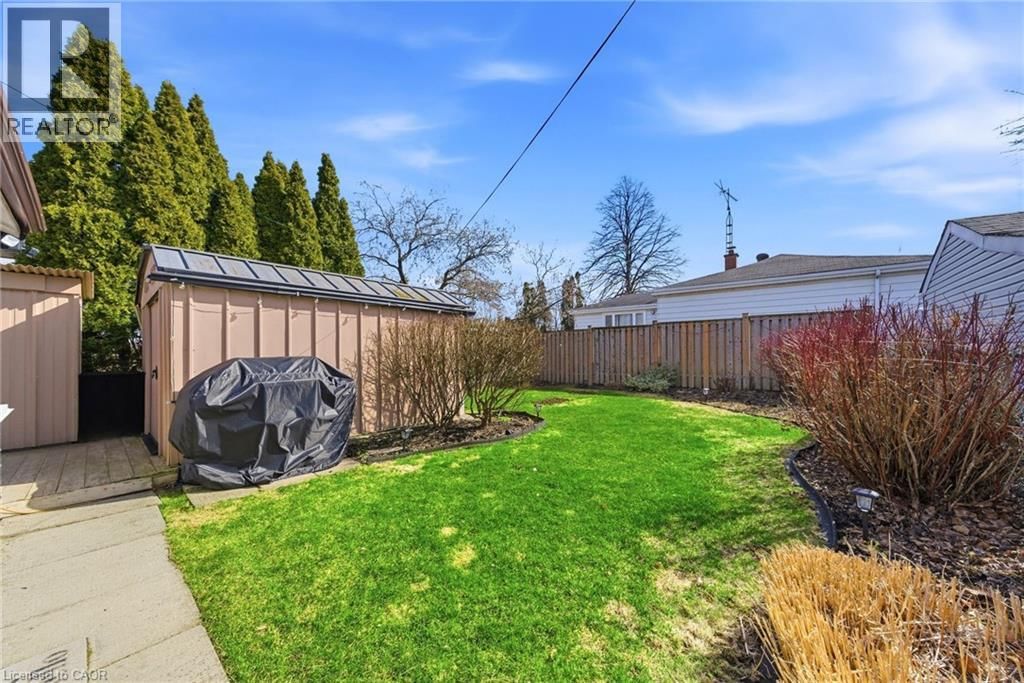 752 NINTH AVENUE Image 25