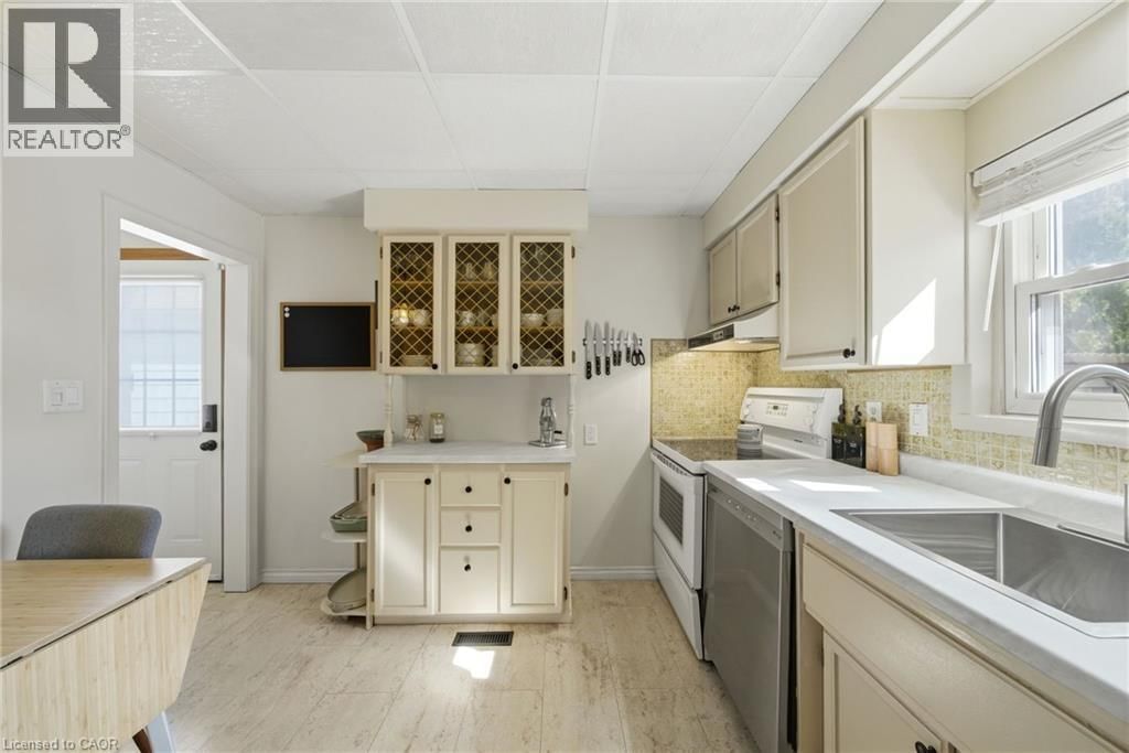 752 NINTH AVENUE Image 5