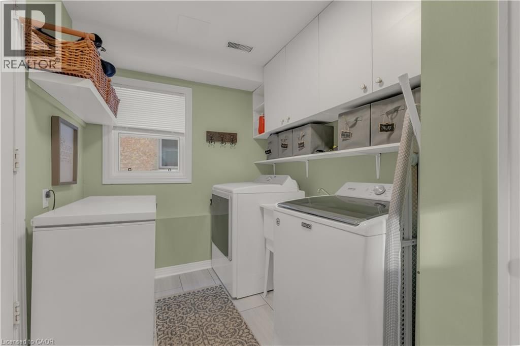 74 LAURENDALE AVENUE Image 41