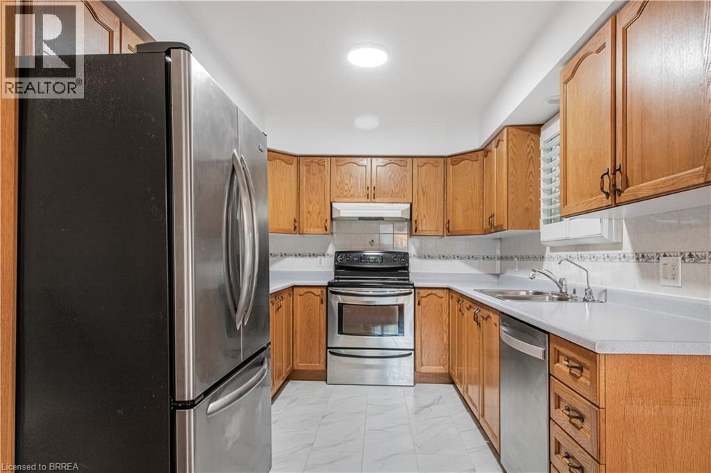 19 - 229 LYNDEN ROAD Image 8