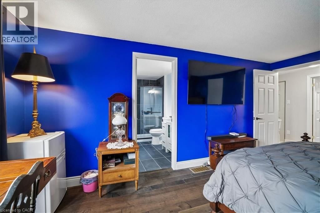 2208 MELISSA CRESCENT Image 26