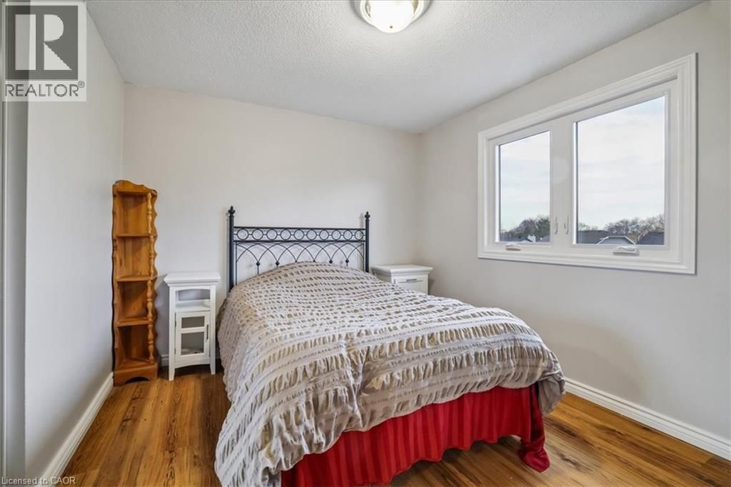 2208 MELISSA CRESCENT Image 30