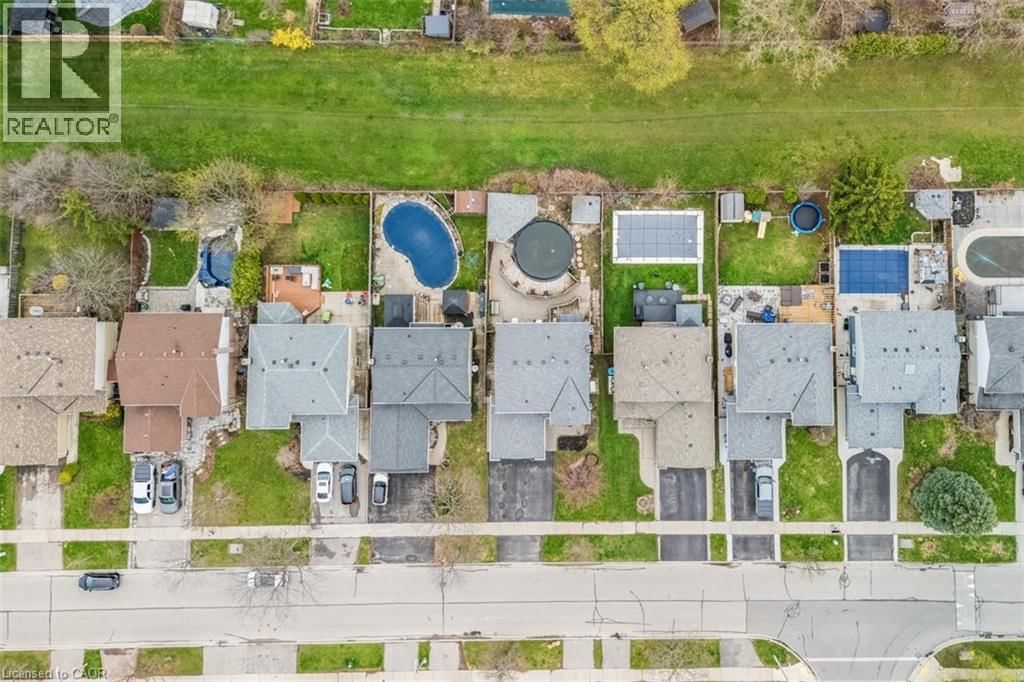 2208 MELISSA CRESCENT Image 45