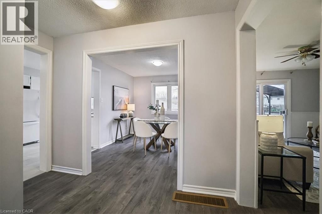 2208 MELISSA CRESCENT Image 8