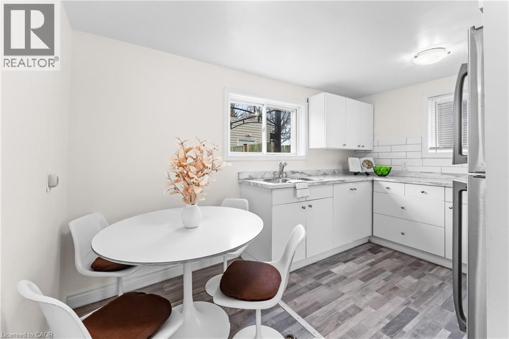 146 OAKDALE AVENUE Image 10