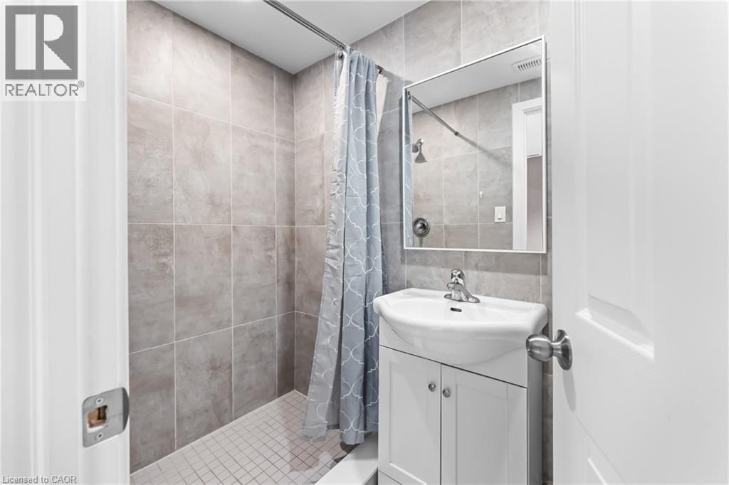 146 OAKDALE AVENUE Image 15