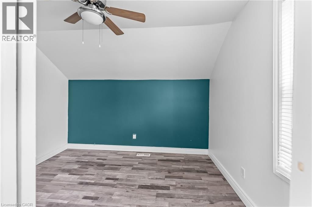 146 OAKDALE AVENUE Image 16