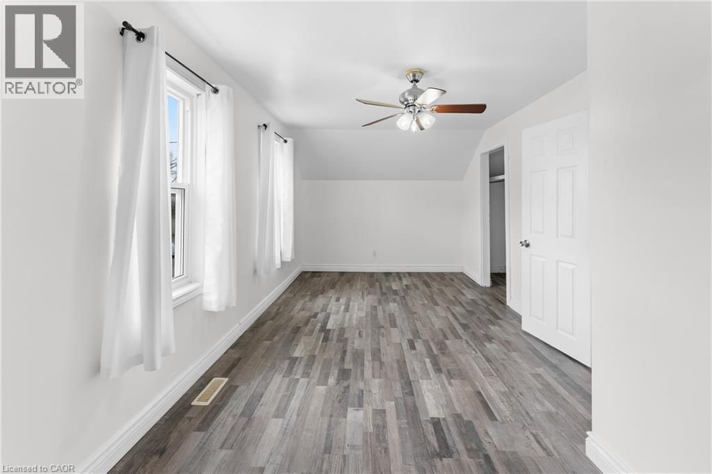 146 OAKDALE AVENUE Image 18