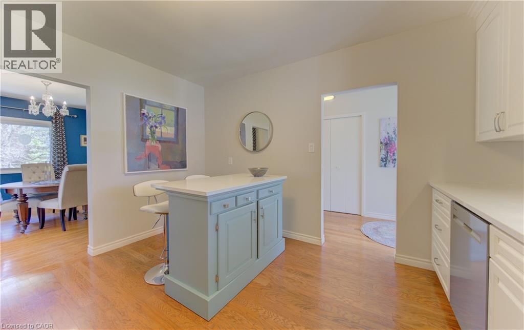 182 RIPPLEWOOD CRESCENT Image 19