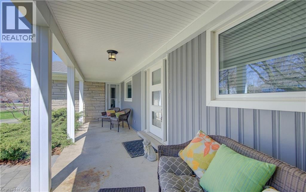 182 RIPPLEWOOD CRESCENT Image 4